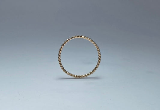 14 kt gold filled textured wire ring
